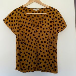 Carmelina Flutter-Sleeve Top in Painted Spots